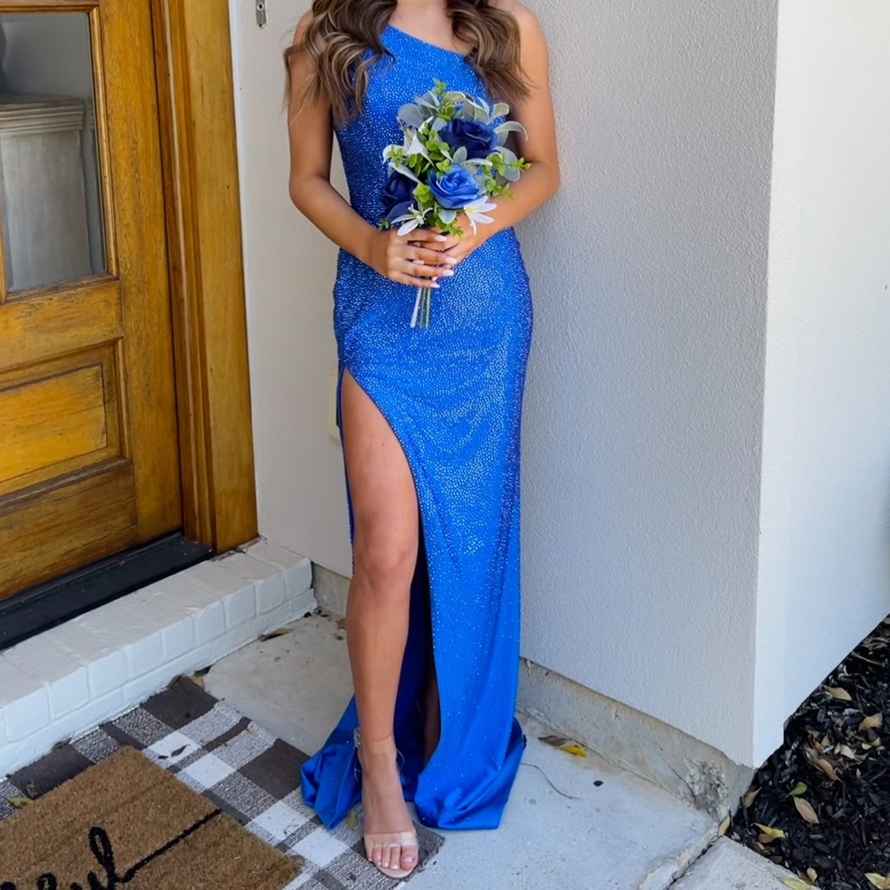 Sherri Hill Prom Dress. Blue beaded. Size 0